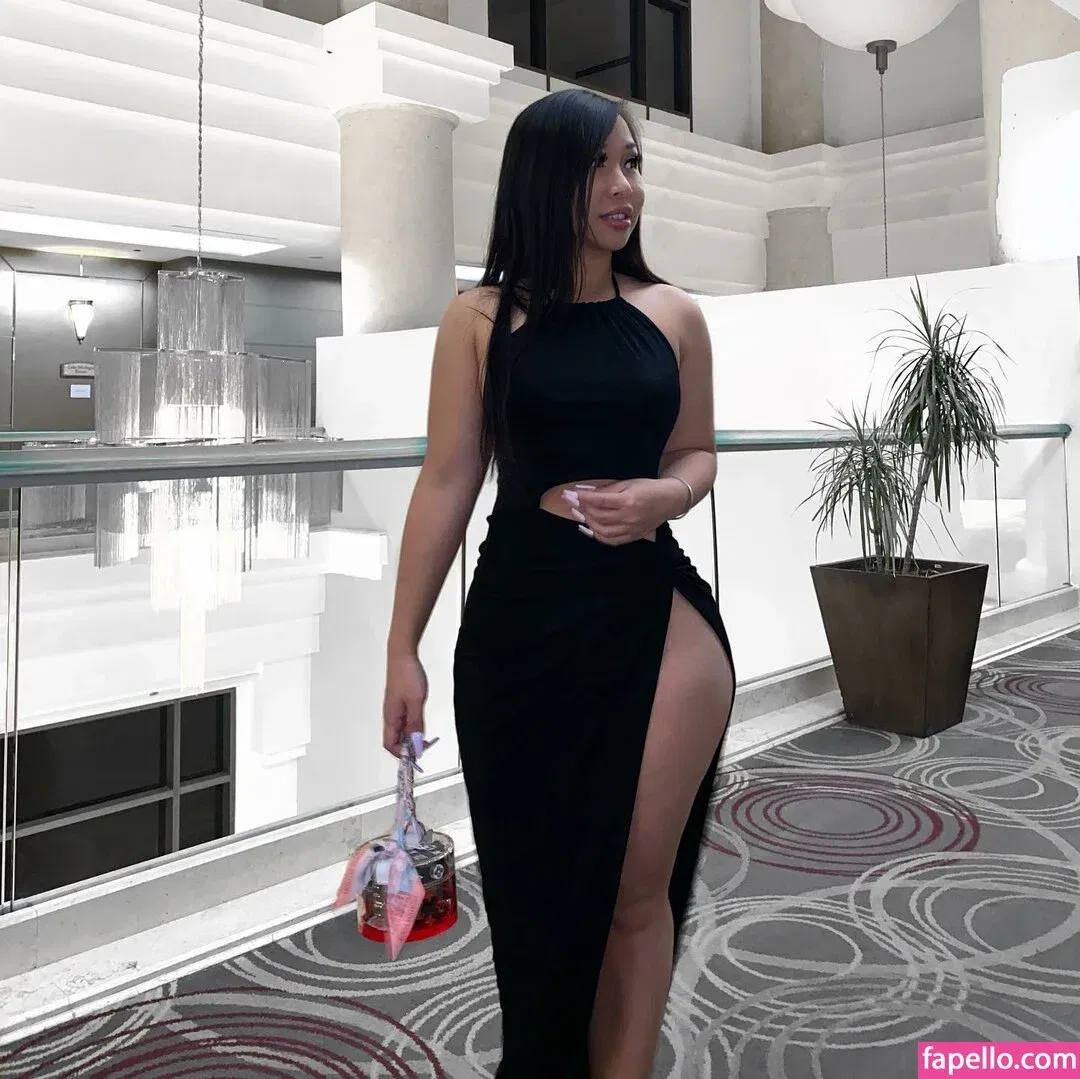 Nhi Tran Onlyfans Photo Gallery 