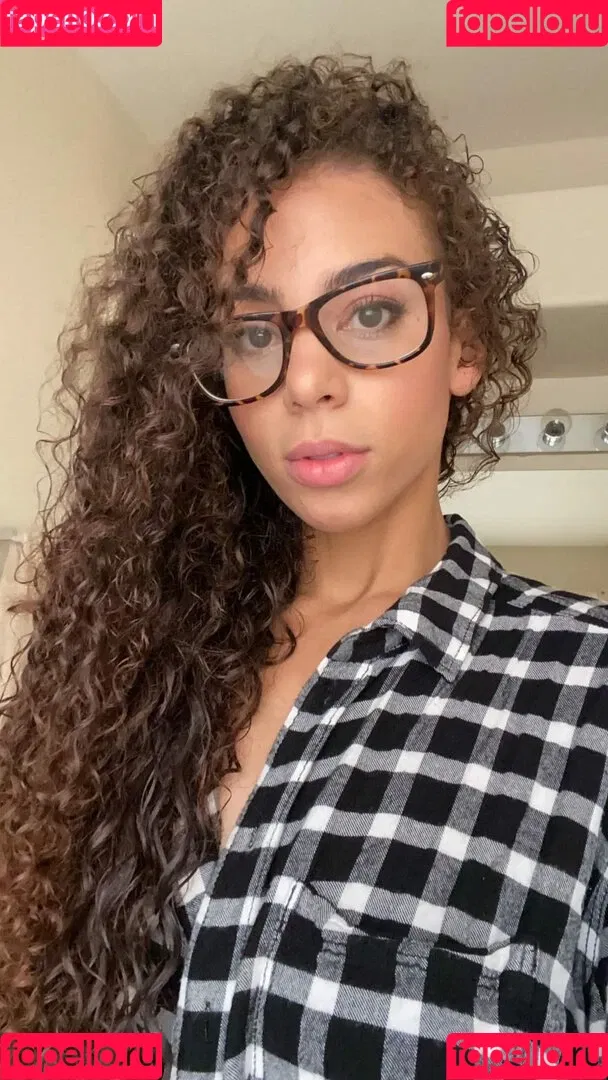 Samantha Irvin Onlyfans Photo Gallery 