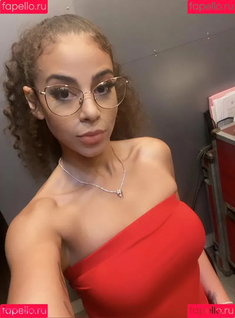 Samantha Irvin Onlyfans Photo Gallery 