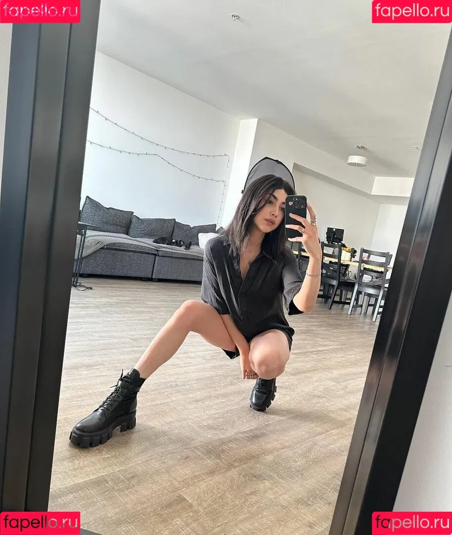 Alexa Mansour Onlyfans Photo Gallery 