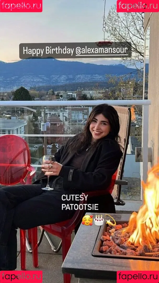 Alexa Mansour Onlyfans Photo Gallery 