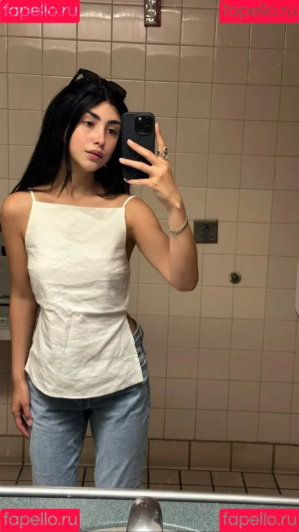 Alexa Mansour Onlyfans Photo Gallery 
