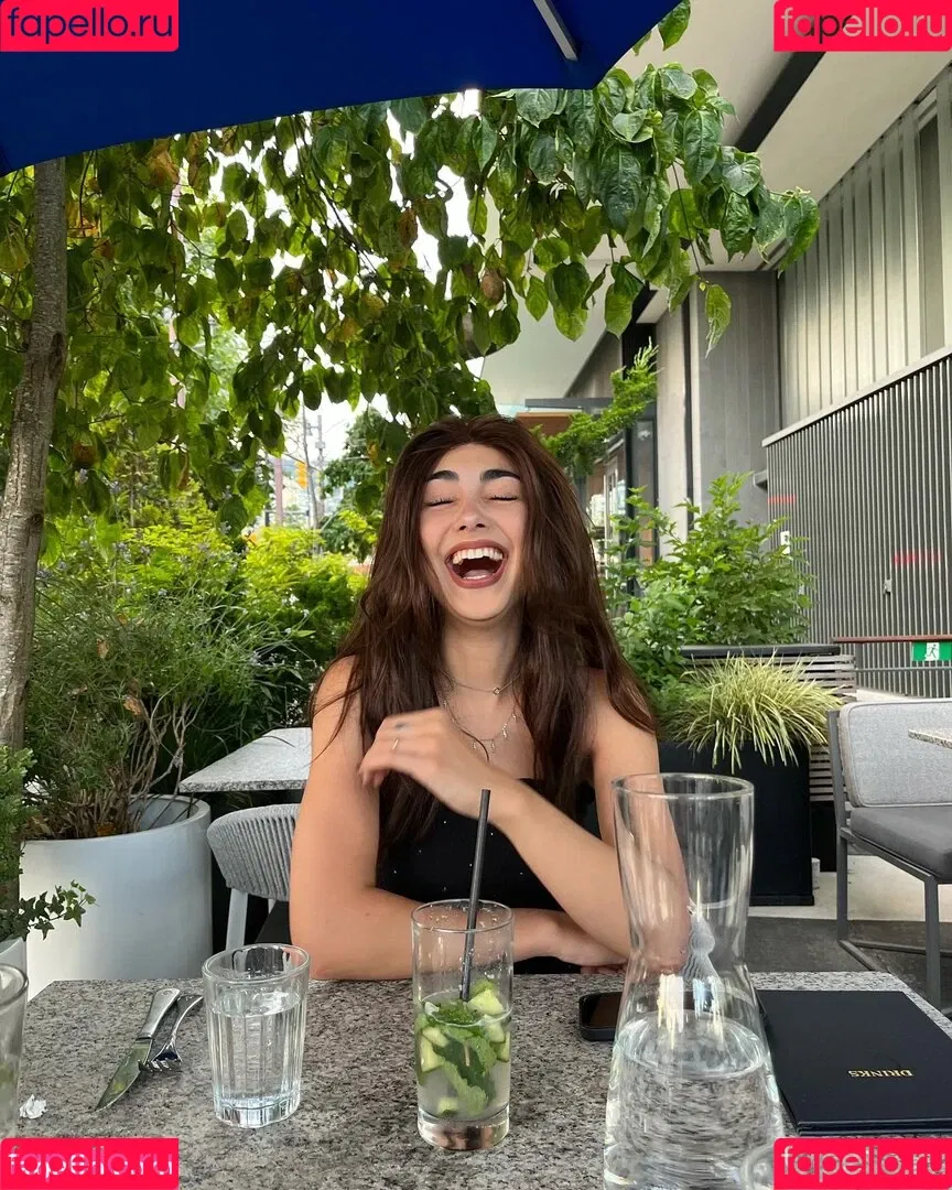 Alexa Mansour Onlyfans Photo Gallery 