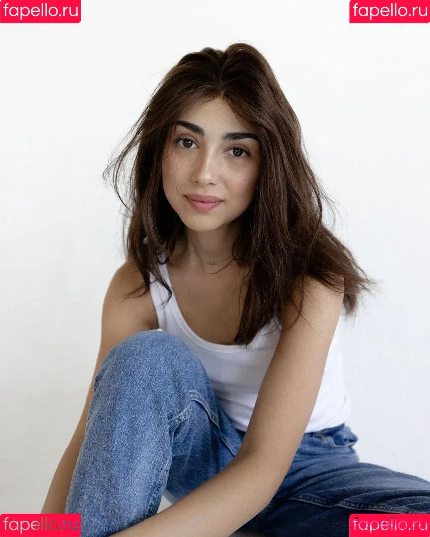 Alexa Mansour Onlyfans Photo Gallery 