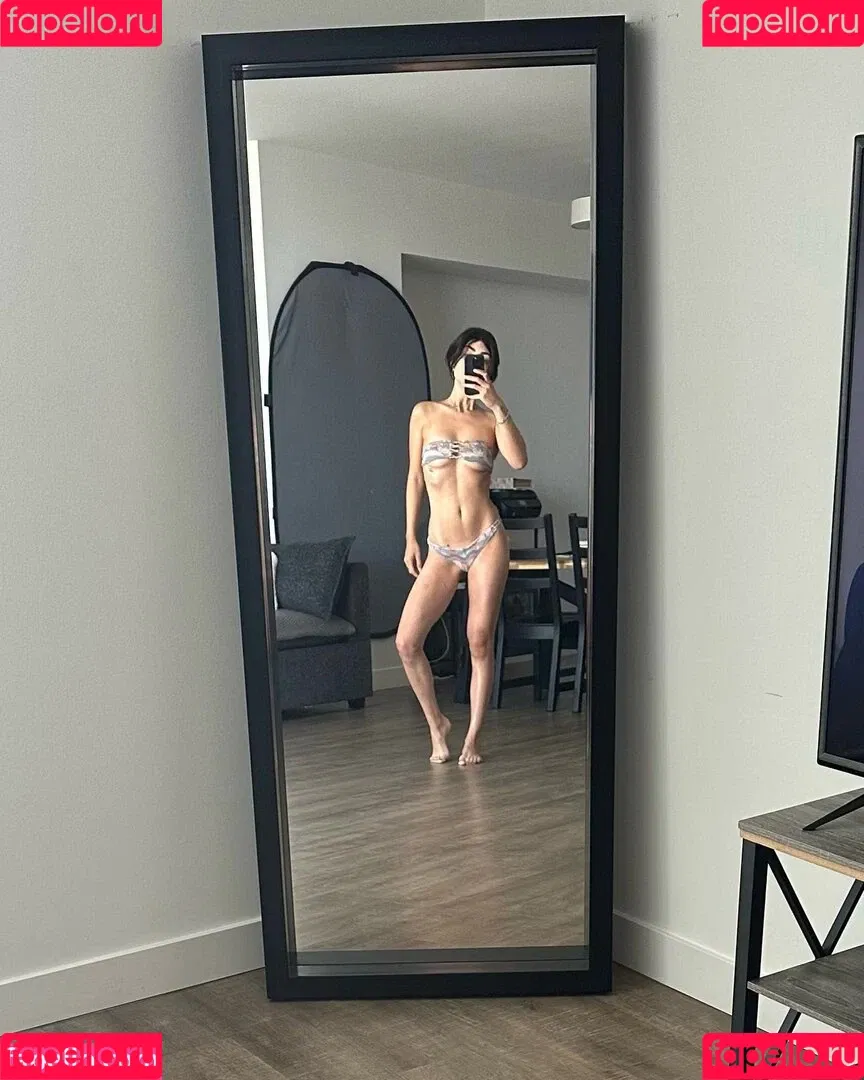 Alexa Mansour Onlyfans Photo Gallery 