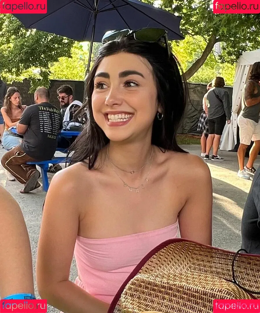 Alexa Mansour Onlyfans Photo Gallery 