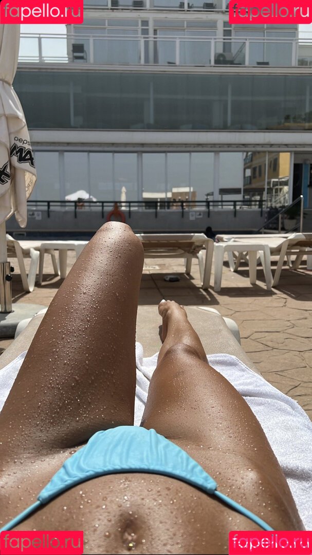 Alexa Mansour Onlyfans Photo Gallery 