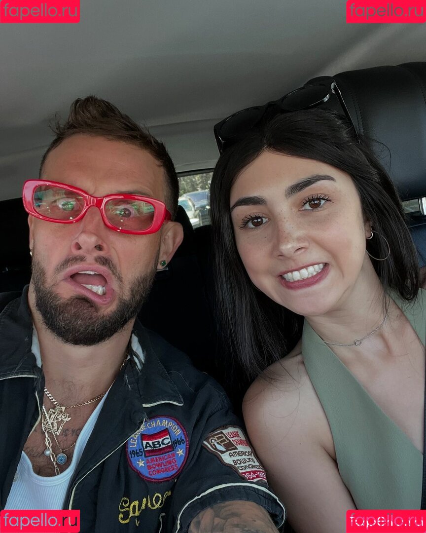 Alexa Mansour Onlyfans Photo Gallery 