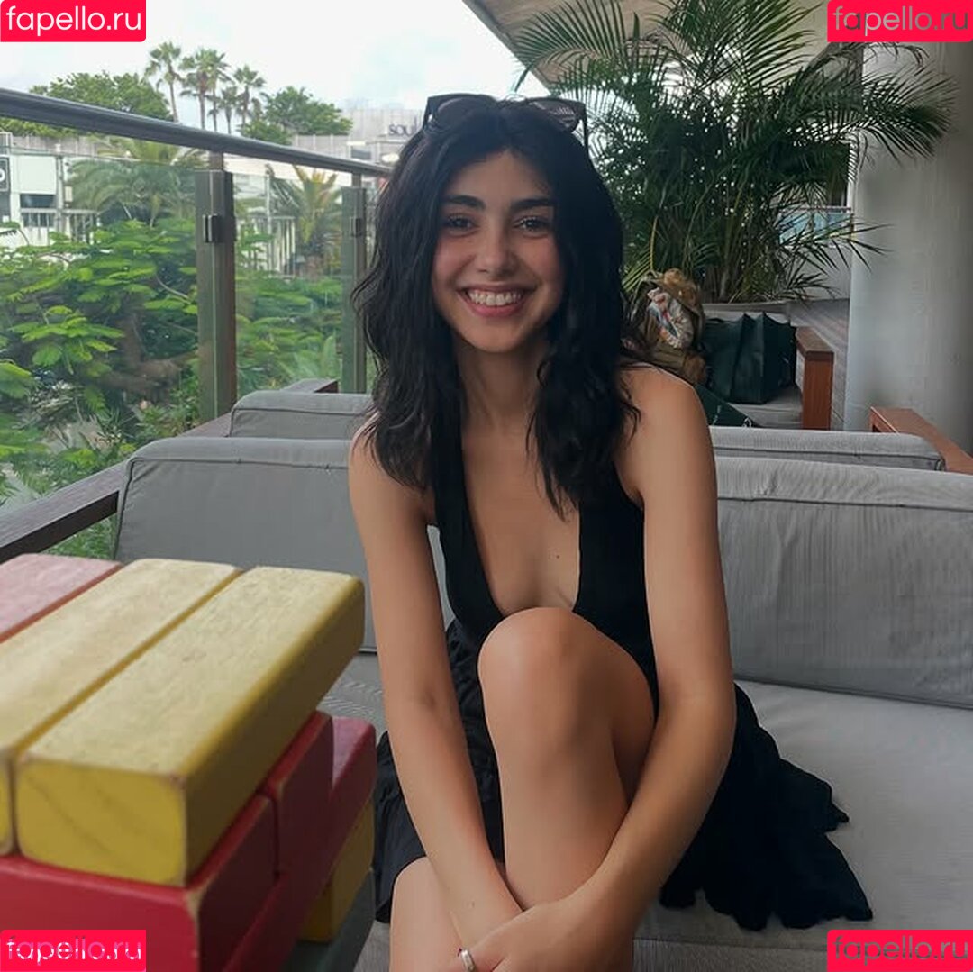 Alexa Mansour Onlyfans Photo Gallery 