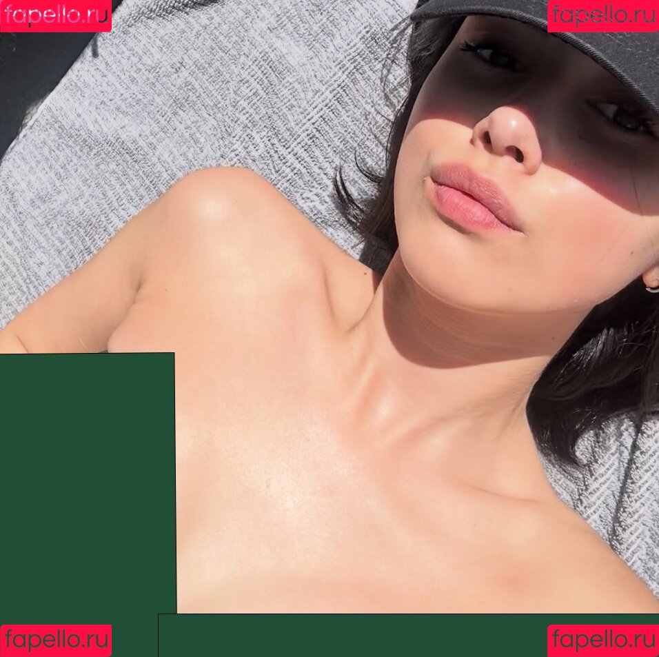 Alexa Mansour Onlyfans Photo Gallery 