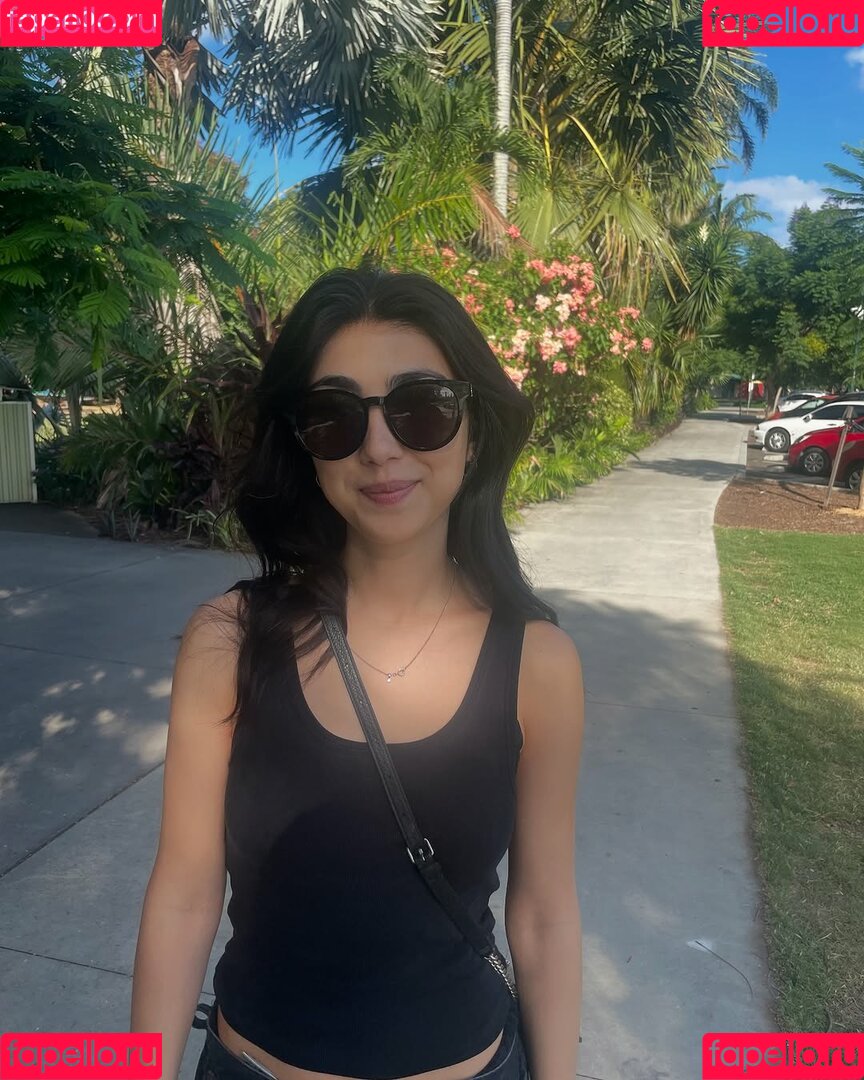 Alexa Mansour Onlyfans Photo Gallery 