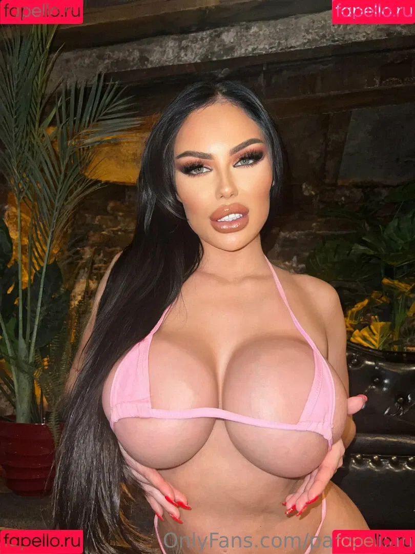Paris Milan Onlyfans Photo Gallery 