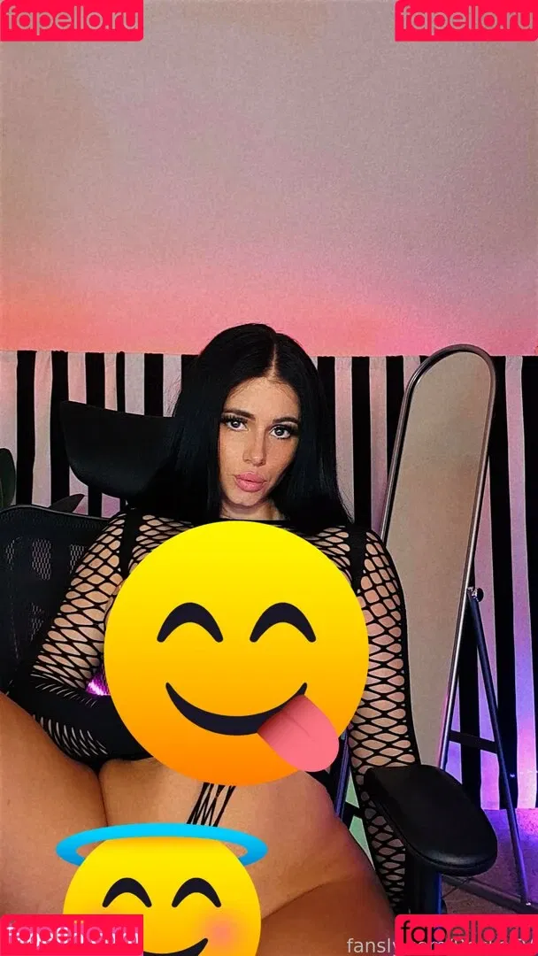 beckatv Onlyfans Photo Gallery 