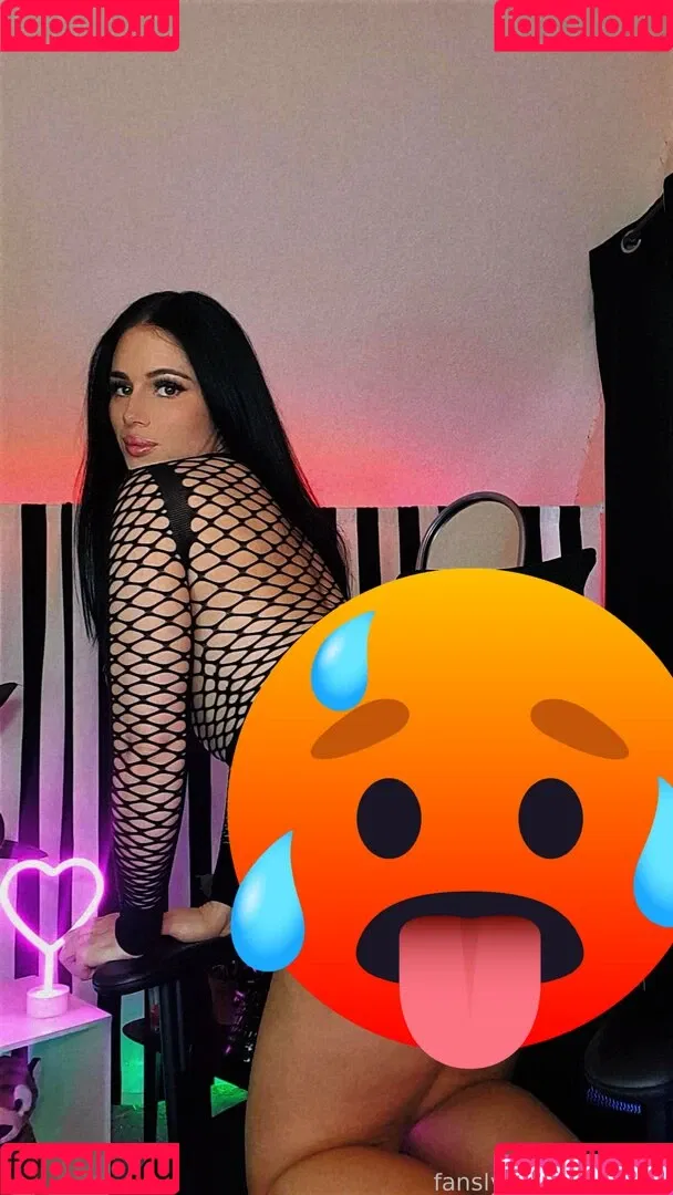 beckatv Onlyfans Photo Gallery 