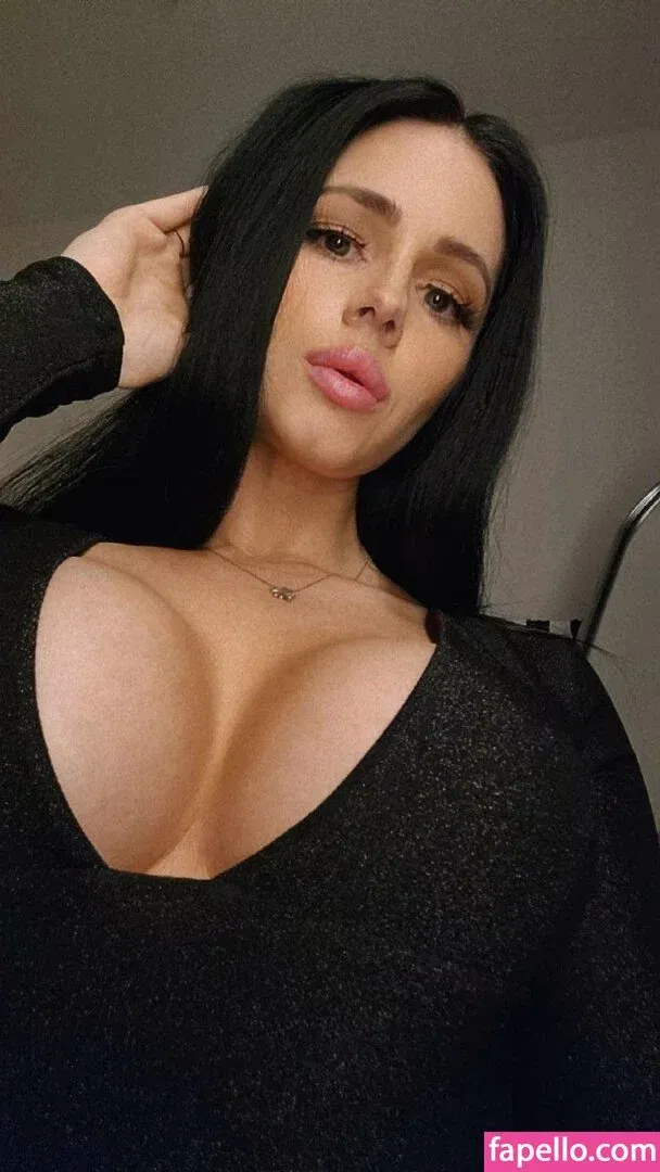 beckatv Onlyfans Photo Gallery 