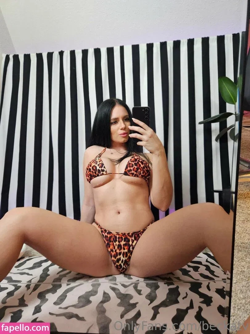 beckatv Onlyfans Photo Gallery 