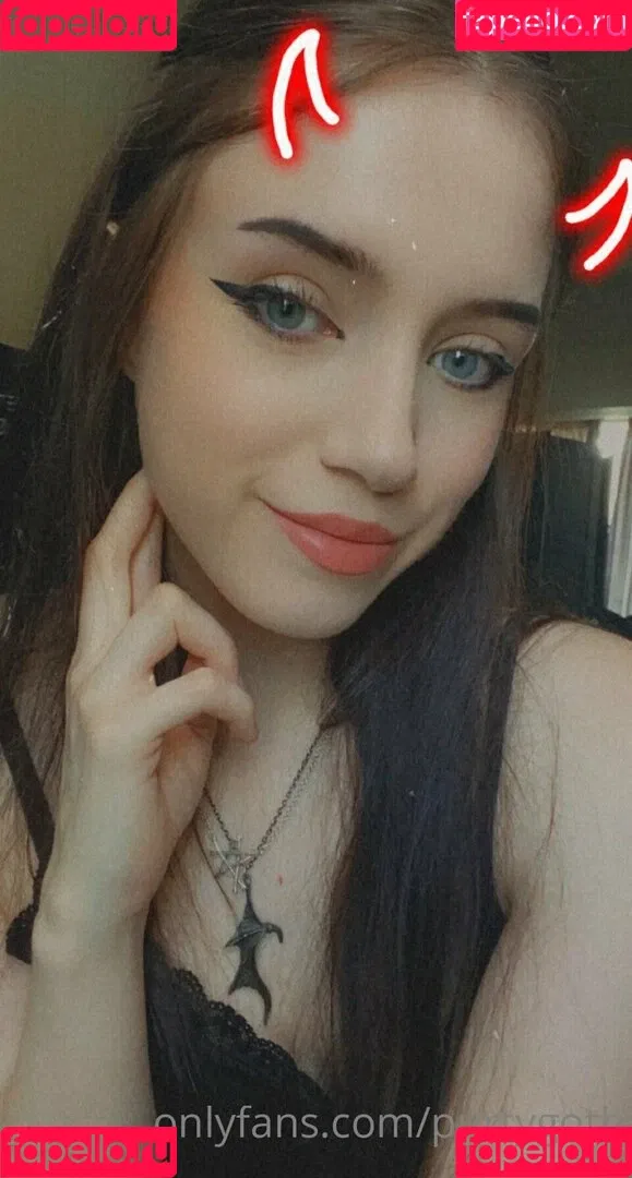 Purtygoth Onlyfans Photo Gallery 
