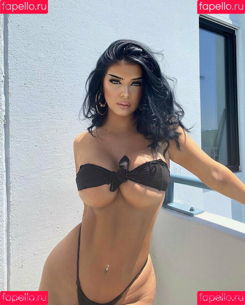 Taylor Nicole Chambers Onlyfans Photo Gallery 