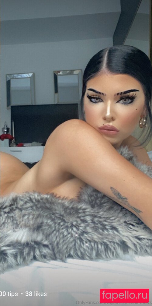 Taylor Nicole Chambers Nude Onlyfans Photo 36