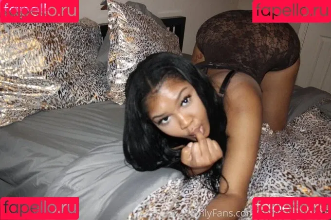 Nizhonirenee Onlyfans Photo Gallery 