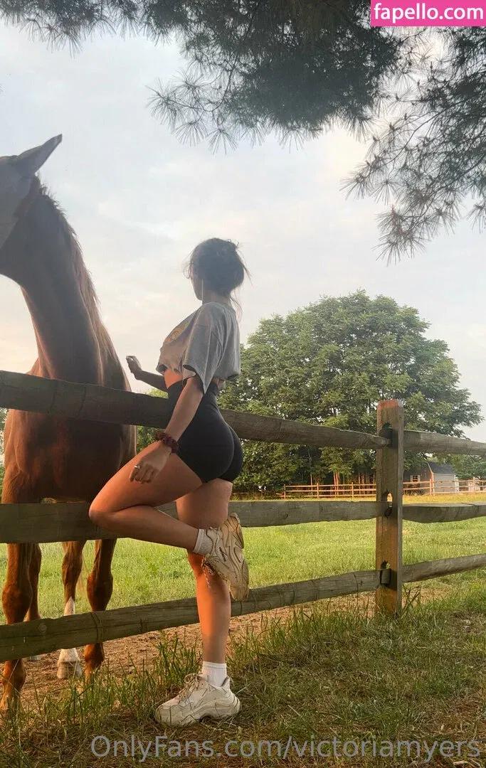 Victoria Lynn Myers Onlyfans Photo Gallery 