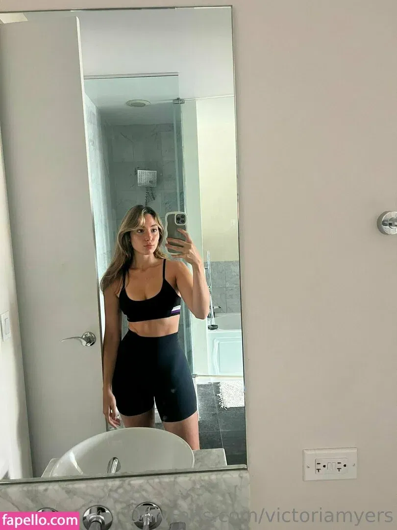 Victoria Lynn Myers Onlyfans Photo Gallery 