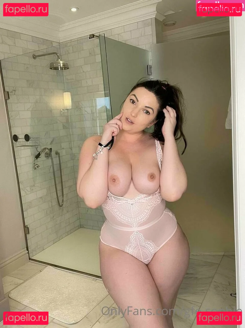 gfe-sophie Onlyfans Photo Gallery 