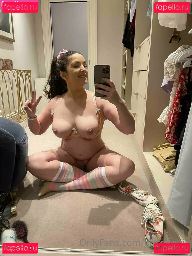 gfe-sophie Onlyfans Photo Gallery 