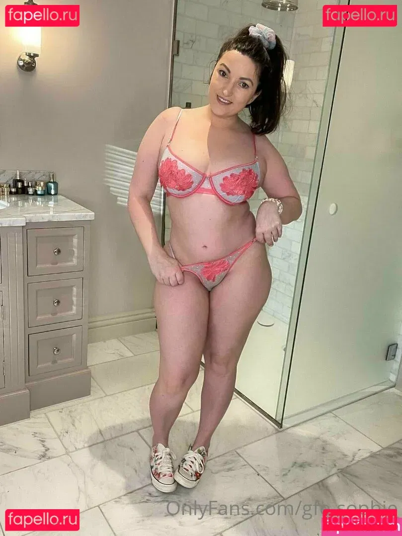 gfe-sophie Onlyfans Photo Gallery 