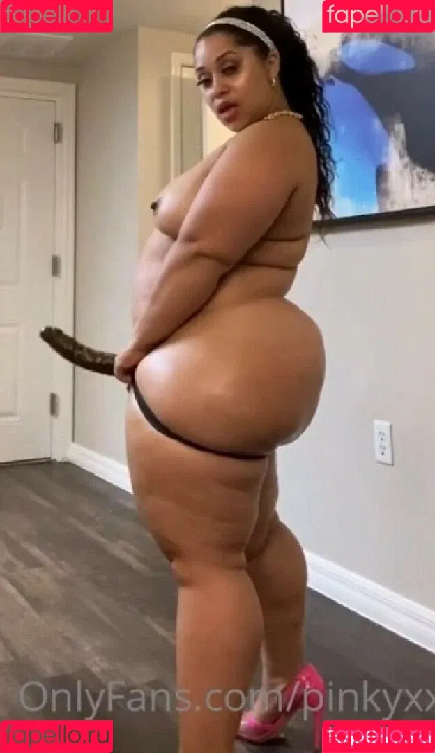 PinkyXXX Onlyfans Photo Gallery 