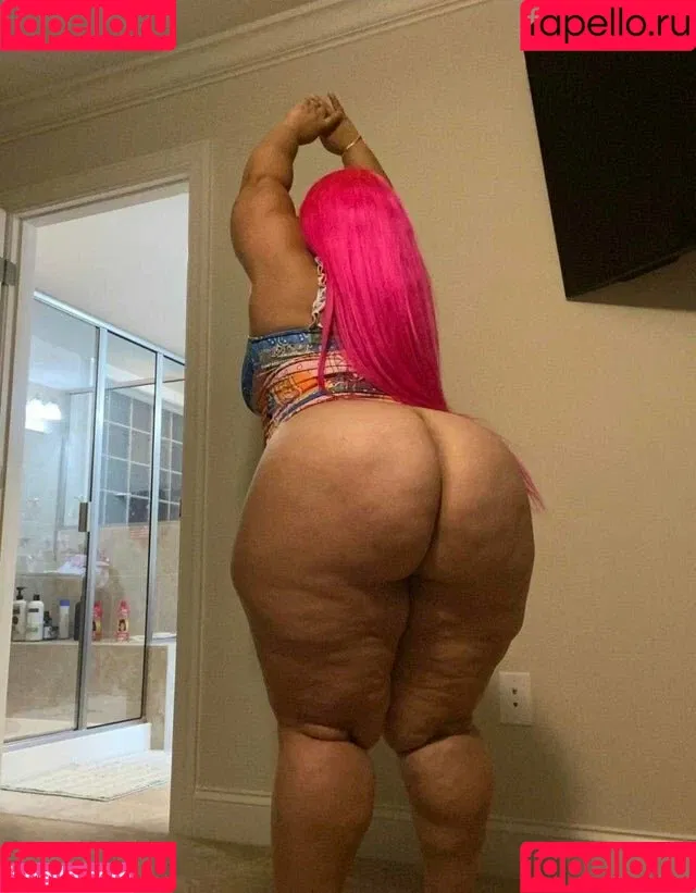 PinkyXXX Onlyfans Photo Gallery 