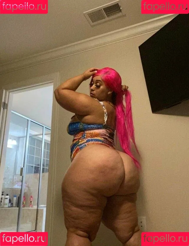 PinkyXXX Onlyfans Photo Gallery 