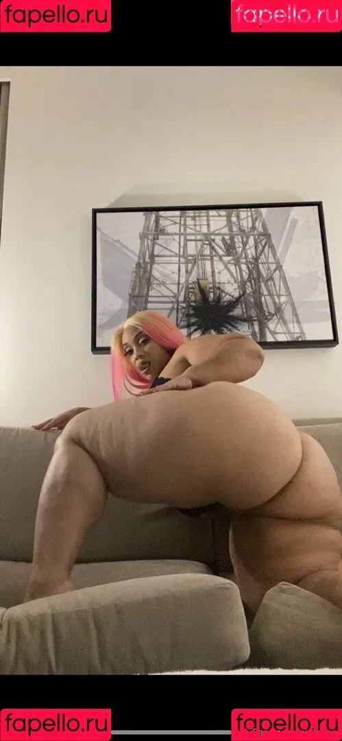PinkyXXX Onlyfans Photo Gallery 