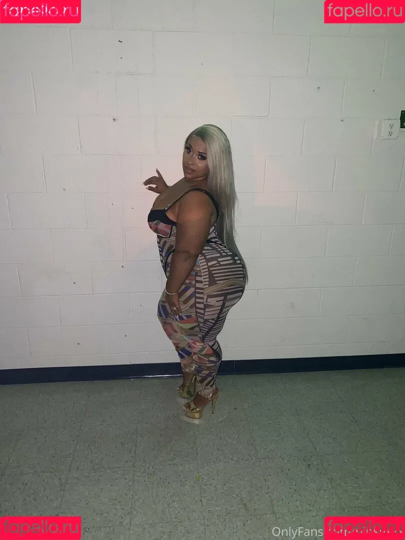PinkyXXX Onlyfans Photo Gallery 