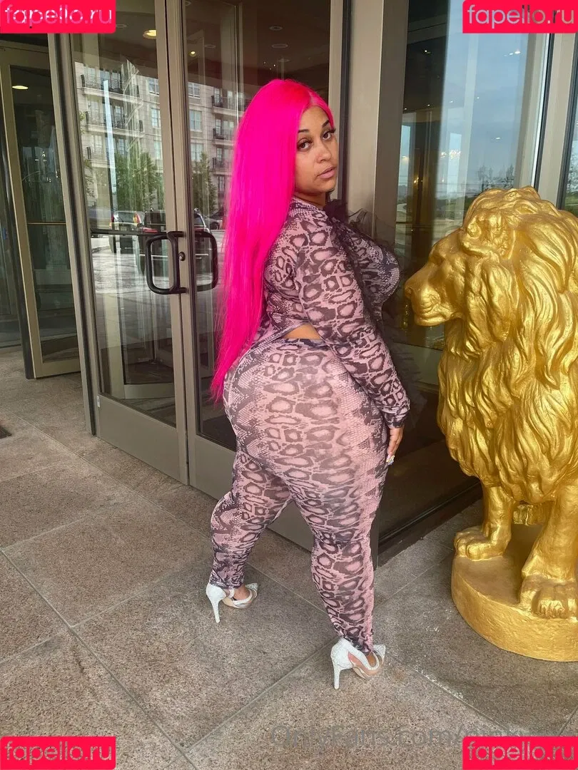 PinkyXXX Onlyfans Photo Gallery 