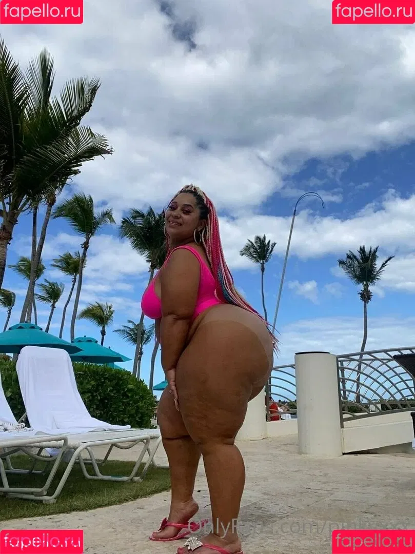 PinkyXXX Onlyfans Photo Gallery 