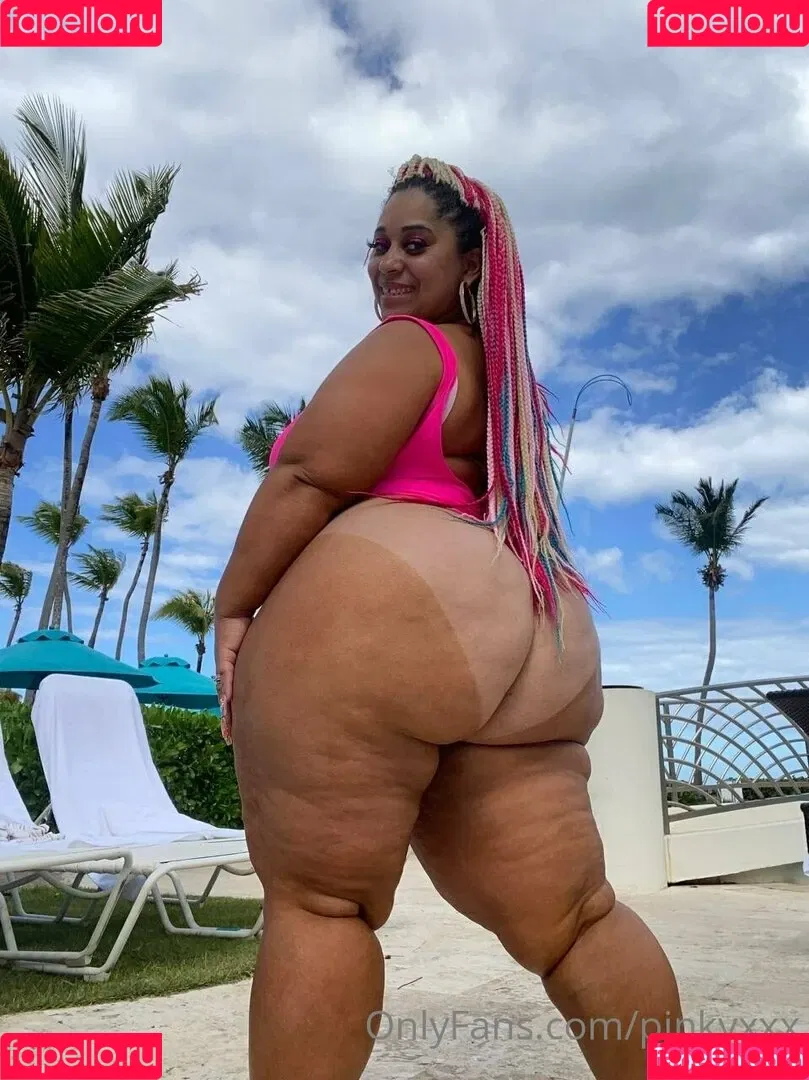 PinkyXXX Onlyfans Photo Gallery 
