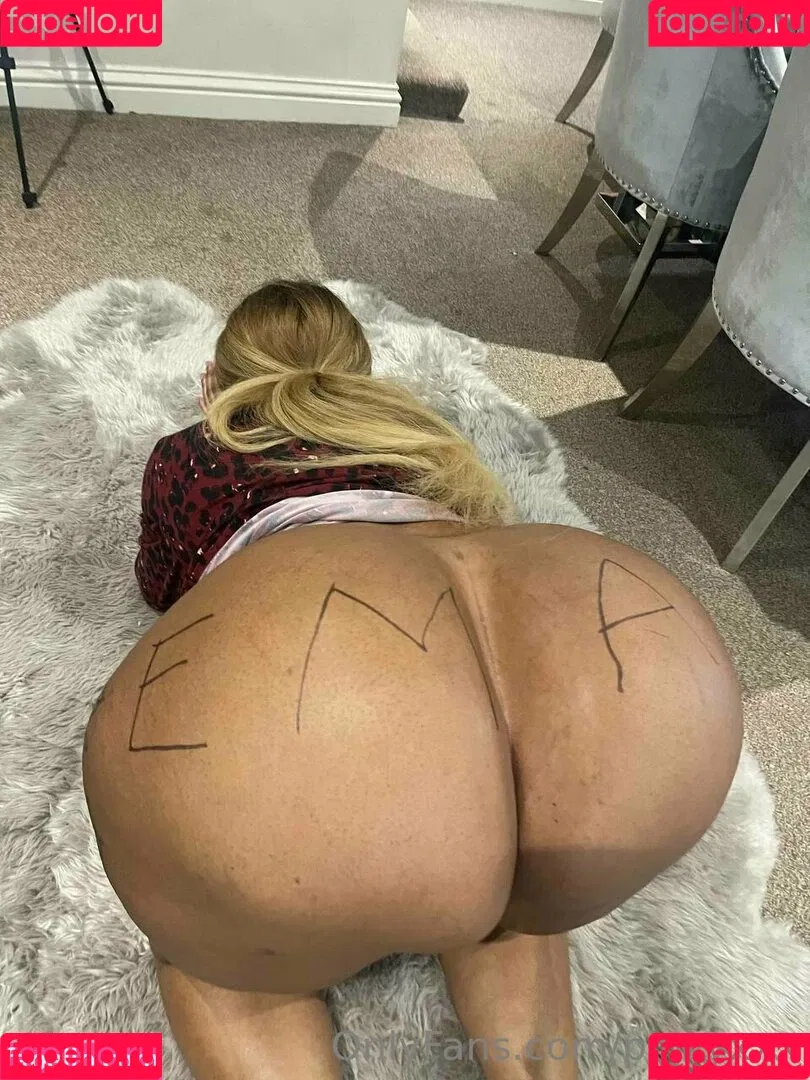 PinkyXXX Onlyfans Photo Gallery 