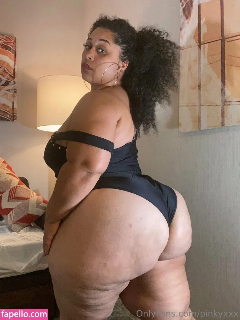 PinkyXXX Onlyfans Photo Gallery 