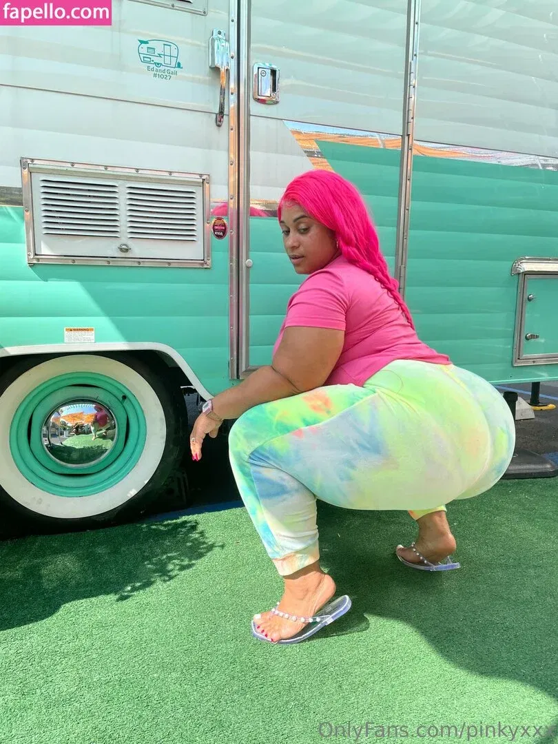 PinkyXXX Onlyfans Photo Gallery 