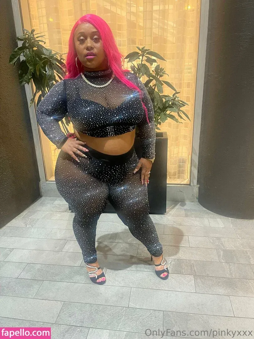 PinkyXXX Onlyfans Photo Gallery 