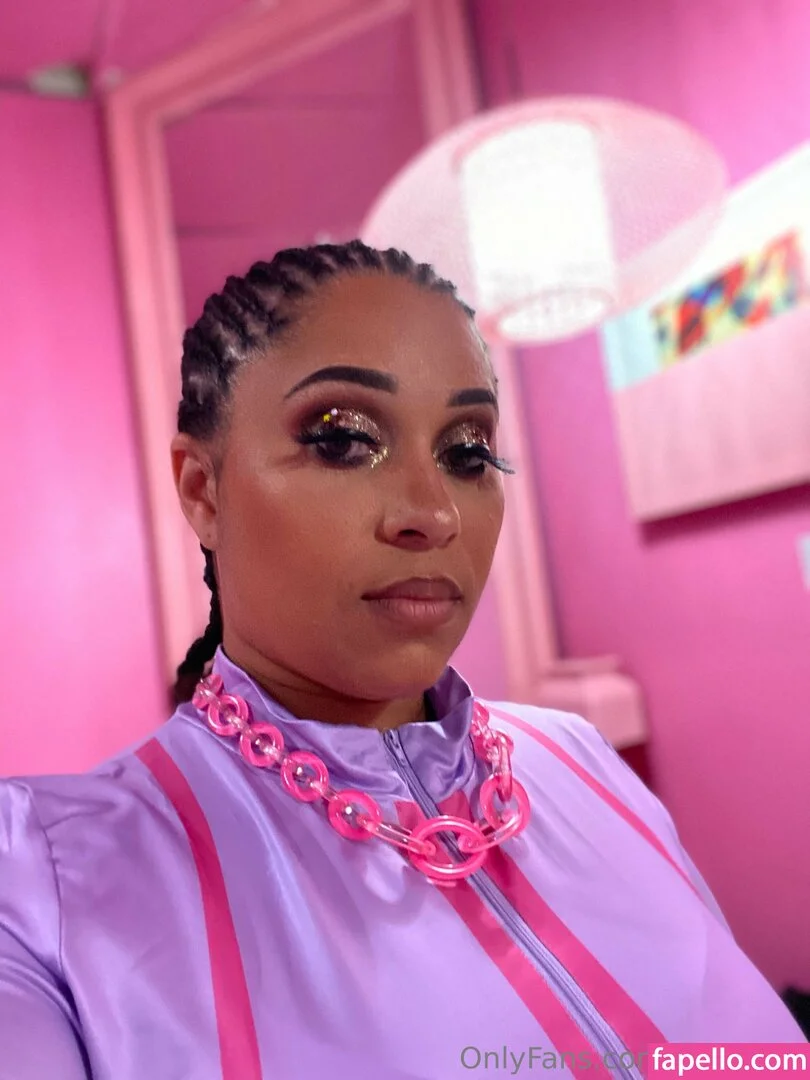 PinkyXXX Onlyfans Photo Gallery 