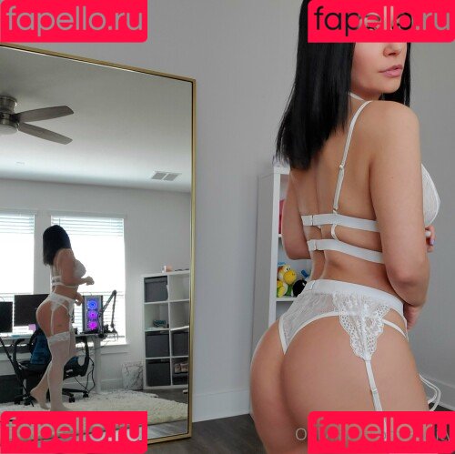 Alinity Feet Onlyfans Photo Gallery 