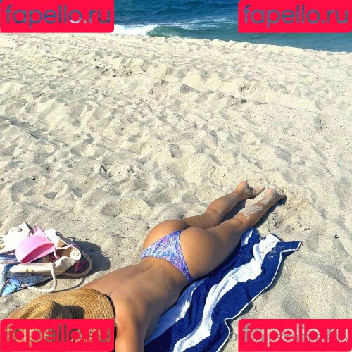 Alinity Feet Onlyfans Photo Gallery 