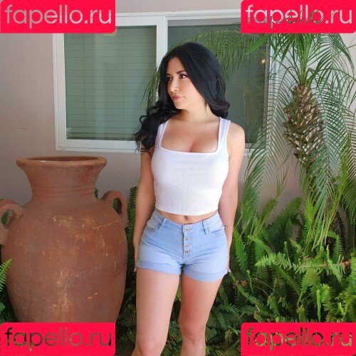 Alinity Feet Onlyfans Photo Gallery 