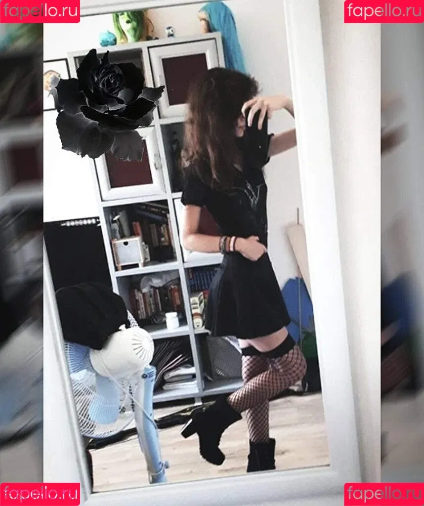Michal Cosplay Onlyfans Photo Gallery 