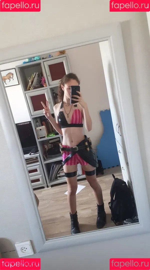Michal Cosplay Onlyfans Photo Gallery 
