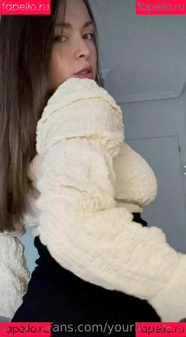 yourlittlenoa Onlyfans Photo Gallery 