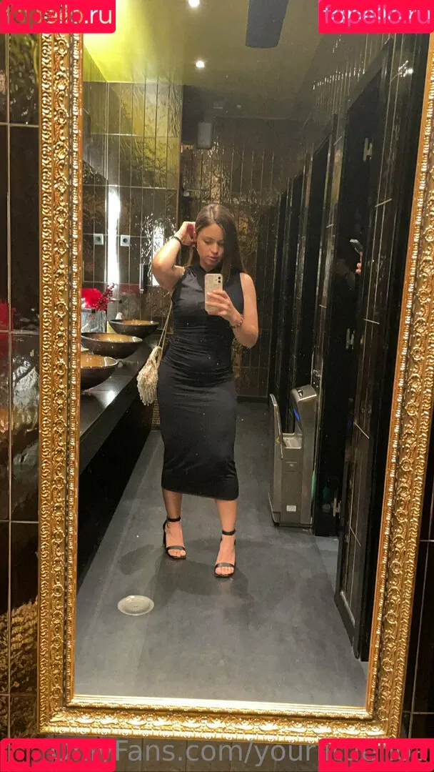 yourlittlenoa Onlyfans Photo Gallery 