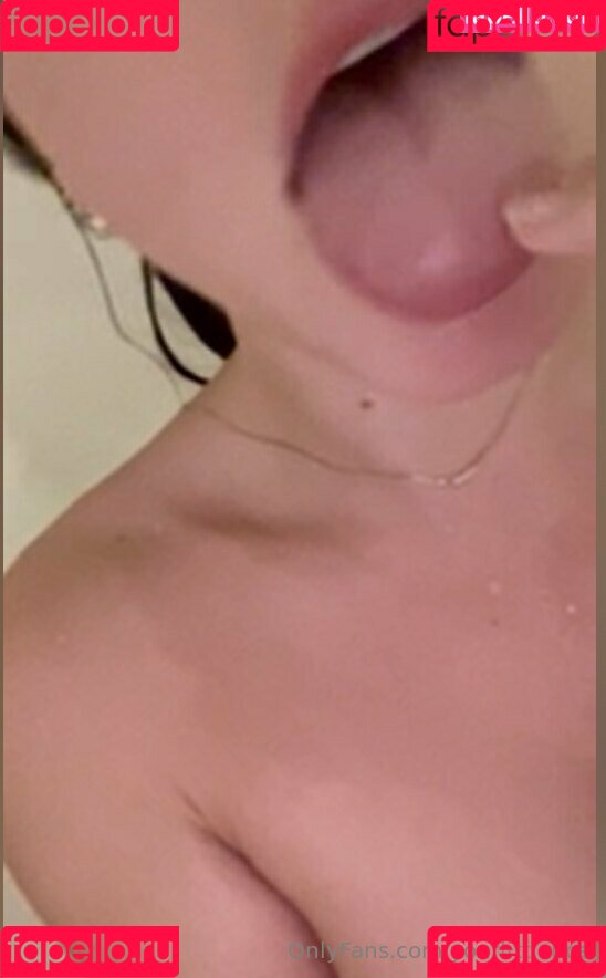 yourlittlenoa Onlyfans Photo Gallery 